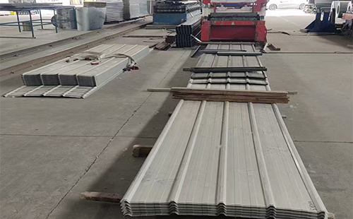 城中彩钢岩棉板多少钱一平米？今日价格组成全解析